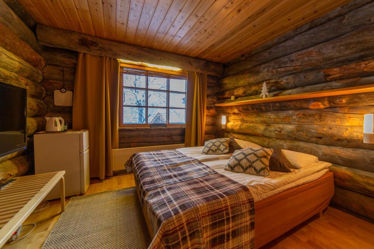 Kuukkeli Log Teerenpesae Guest house Saariselka
