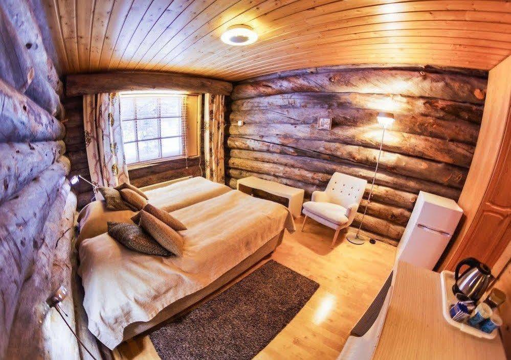 Kuukkeli Log Teerenpesae Guest house